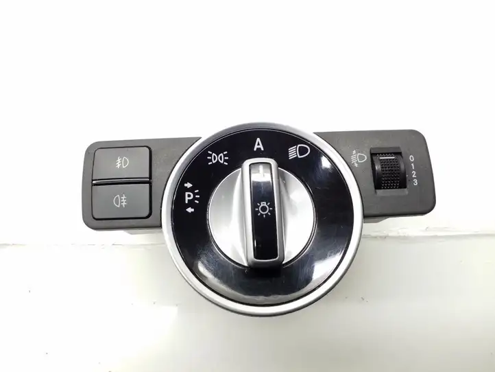 Mercedes-Benz C W204 (2007 - 2014) A2049058002 Включатель фонарей — фото 1