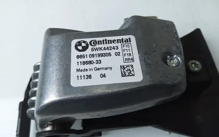 BMW 5 F10 F11 (2009 - 2016) 5WK44243 Камера в лобовом стекле — фото 2