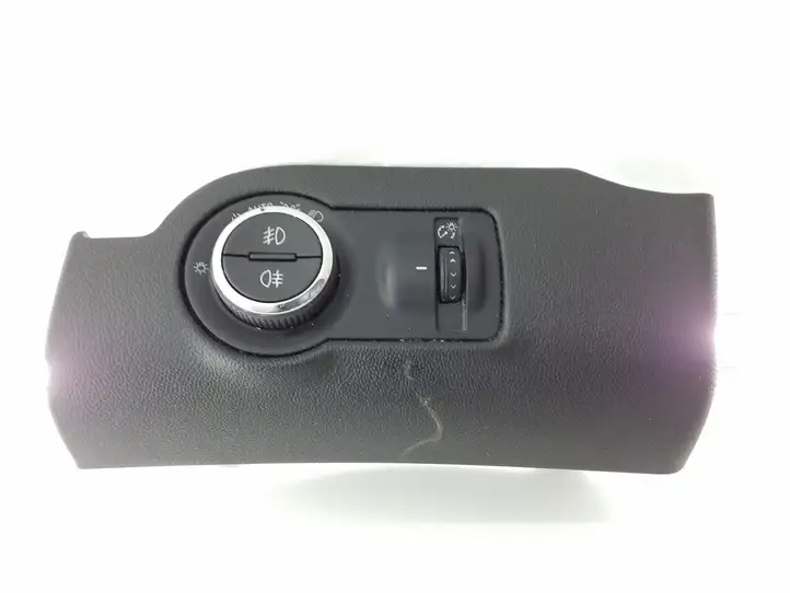 Opel Insignia A (2008 - 2017) 13268707 Включатель фонарей — фото 1
