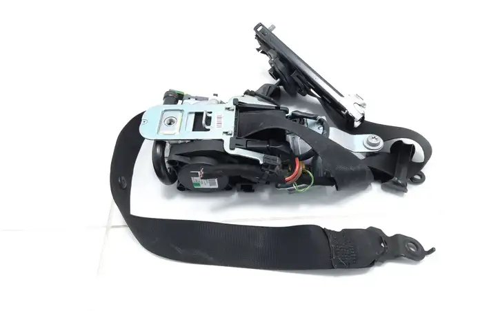 Mercedes-Benz E W212 (2009 - 2016)  610035800D Передний ремень безопасности