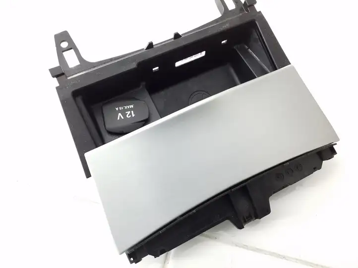 Mercedes-Benz C W204 (2007 - 2014)  A2046801350 Передняя пепельница