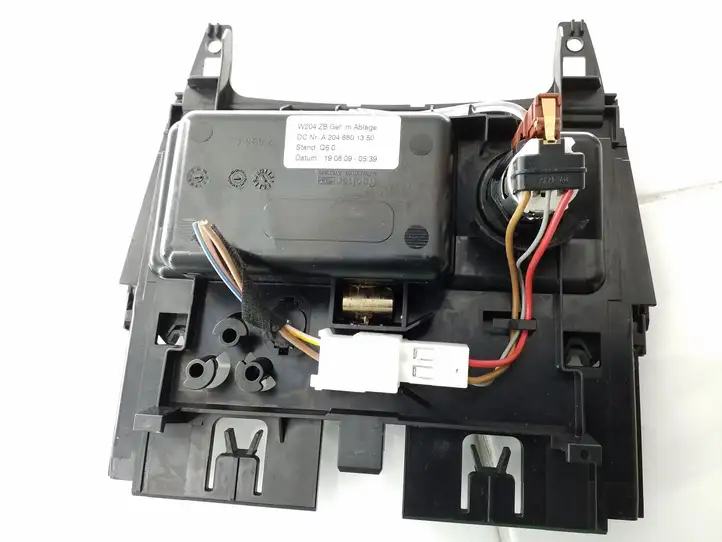 Mercedes-Benz C W204 (2007 - 2014)  A2046801350 Передняя пепельница