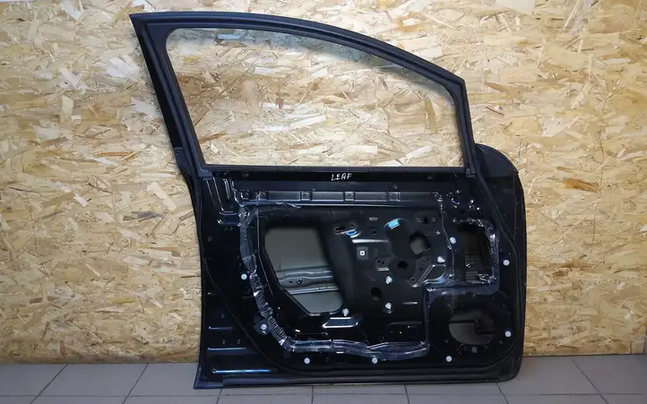 Nissan Leaf I (ZE0) (2010 - 2017) Дверь — фото 2
