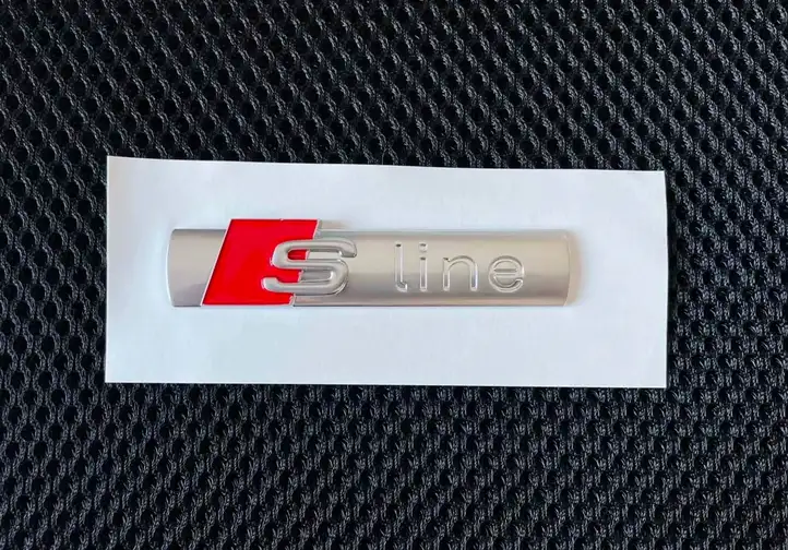 Audi A6 (2018 - )  8N0853601A Значок производителя