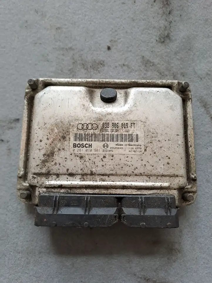 Audi A3/S3 8L (2000 - 2003) 038906019FT Блок управления двигателем (ЭБУ) — фото 1