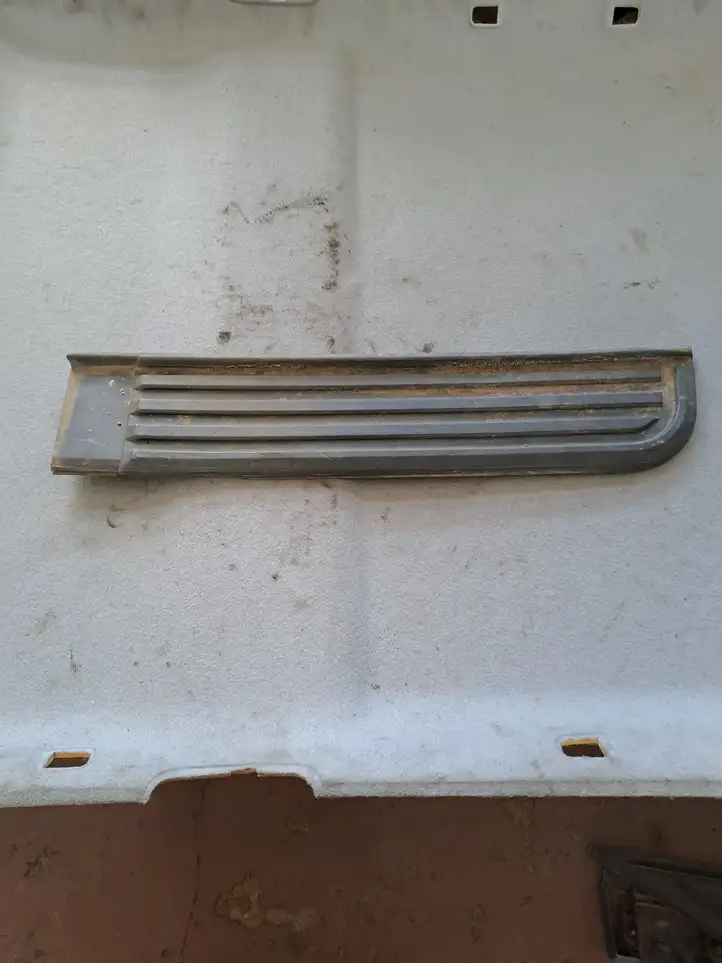 Land Rover Discovery (2004 - 2009)    Пороги для внедорожников (джипов)