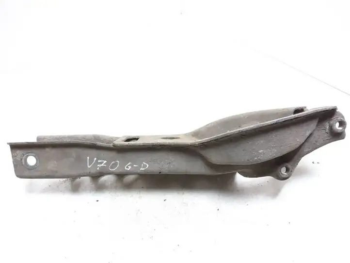 Volvo V70 (2000 - 2004)   Вилы