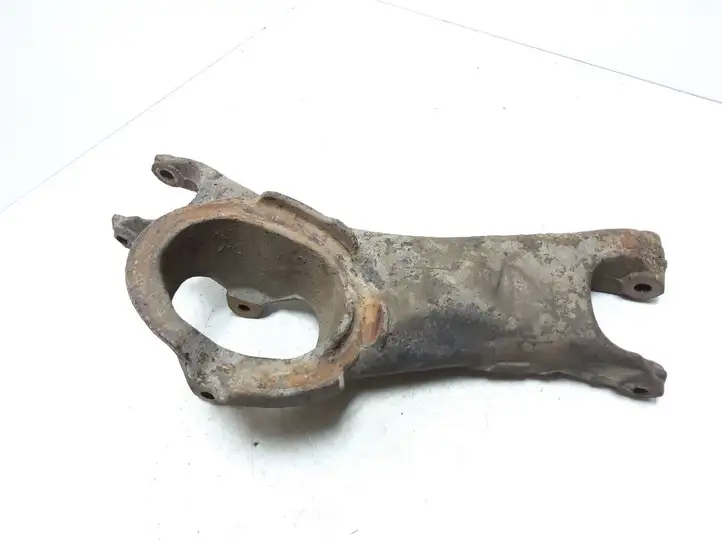 Volvo XC90 (2006 - 2014)  8666346 Вилы