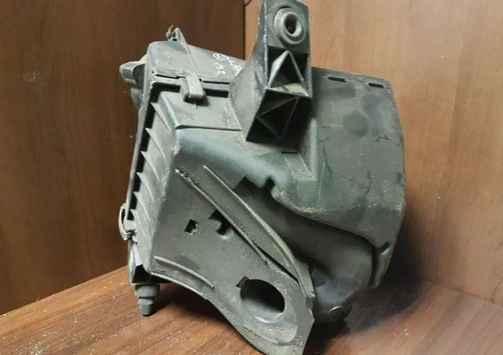 Audi A6 (2001 - 2004)  4B0133837F Коробка воздушного фильтра
