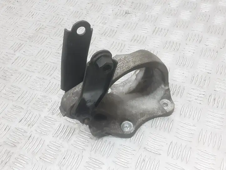 Volvo S60 (2013 - 2018) 31375838 Кронштейн подвесного подшипника — фото 1