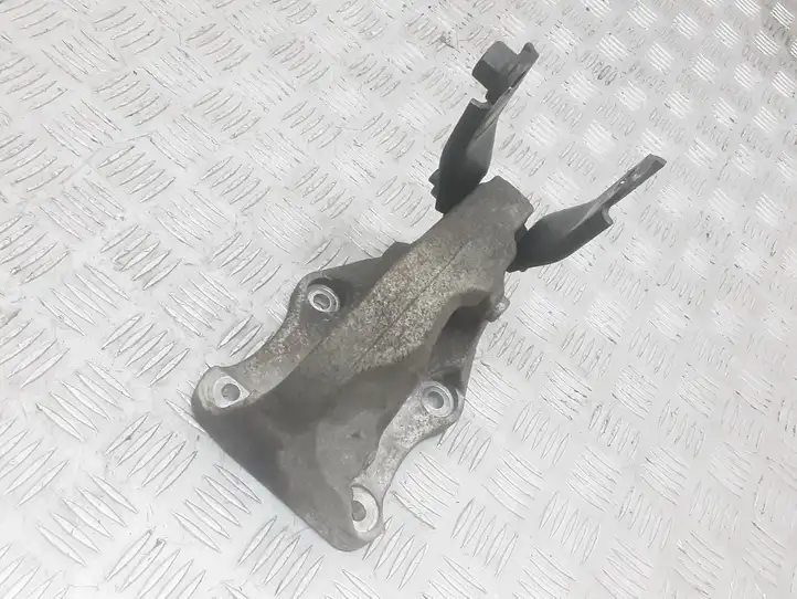 Volvo S60 (2013 - 2018) 31375838 Кронштейн подвесного подшипника — фото 4