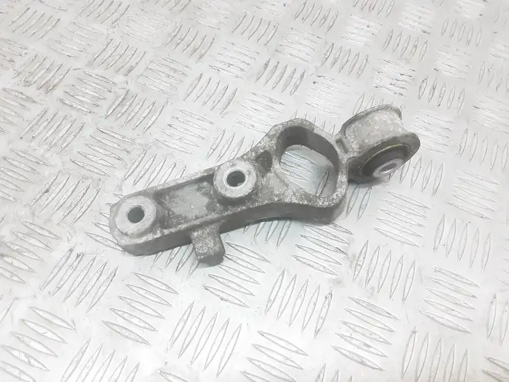 Volvo S60 (2013 - 2018)  31430442 Кронштейн крепления коробки передач