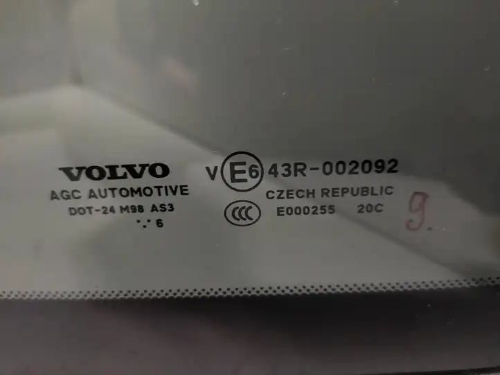 Volvo XC90 (2014 - 2019)  31402723 Заднее боковое стекло кузова