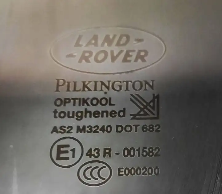 Land Rover Discovery 3 - LR3 (2004 - 2009) 43R001582 Стекло задней двери — фото 2