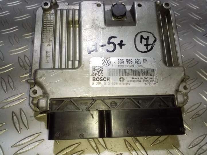 Volkswagen Golf V (2003 - 2009)  03G906021KH Блок управления двигателем ECU