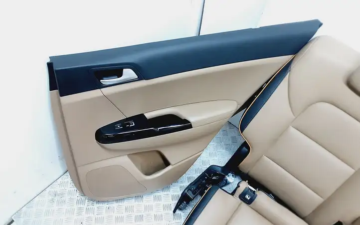 Kia Sportage (2018 - 2021) Комплект салона — фото 7