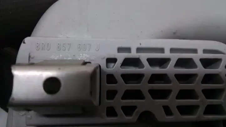 Audi A4 S4 B9 (2015 - 2019) 8R0857607J Потолочная ручка задняя — фото 2