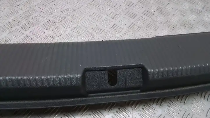 Volkswagen PASSAT B7 USA (2012 - 2016)  561863459 Отделка порога багажника