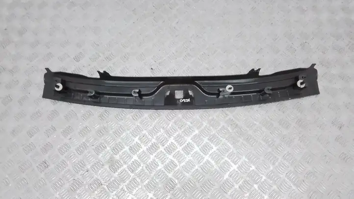 Volvo XC60 (2008 - 2013) 30740438 Отделка порога багажника — фото 3