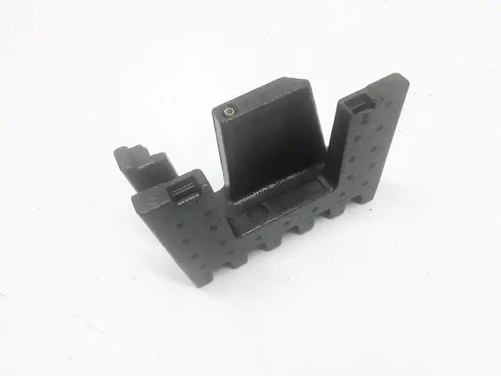 BMW 7 F01 F02 F03 F04 (2008 - 2016)  9166091 Другая деталь отделки багажника