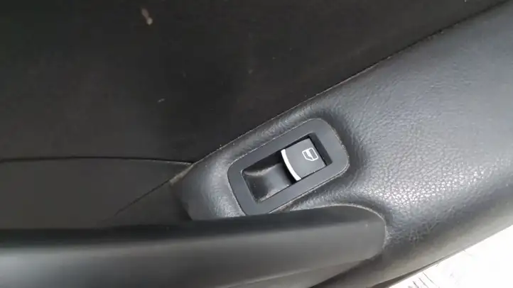 Volkswagen PASSAT B7 USA (2012 - 2016) 561867212 Обшивка задней двери — фото 11