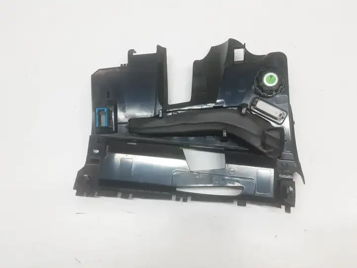 BMW 5 F10 F11 (2009 - 2016) 9211861 Нижняя отделка панели приборов — фото 2