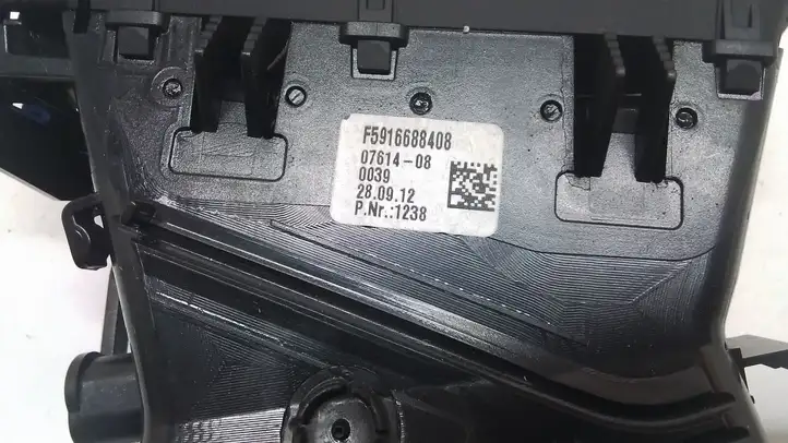 BMW 5 F10 F11 (2009 - 2016) 9166884 Боковой воздушный дефлектор — фото 4