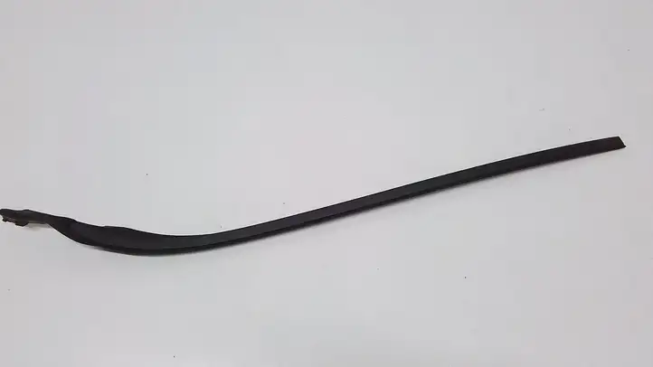 Volvo S60 (2010 - 2013) 30753985 Накладка стоек лобового стекла — фото 1