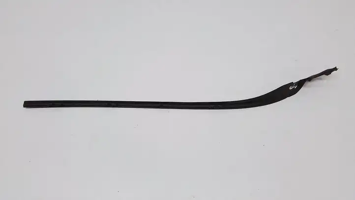 Volvo S60 (2010 - 2013) 30753985 Накладка стоек лобового стекла — фото 3