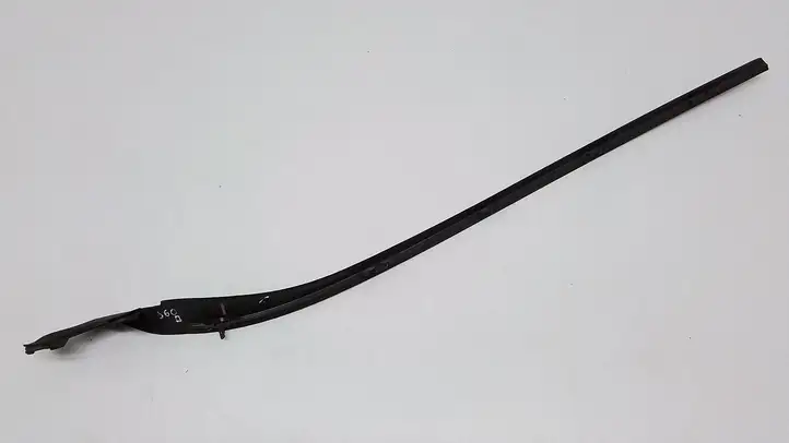 Volvo S60 (2010 - 2013) 31335865 Накладка стоек лобового стекла — фото 4