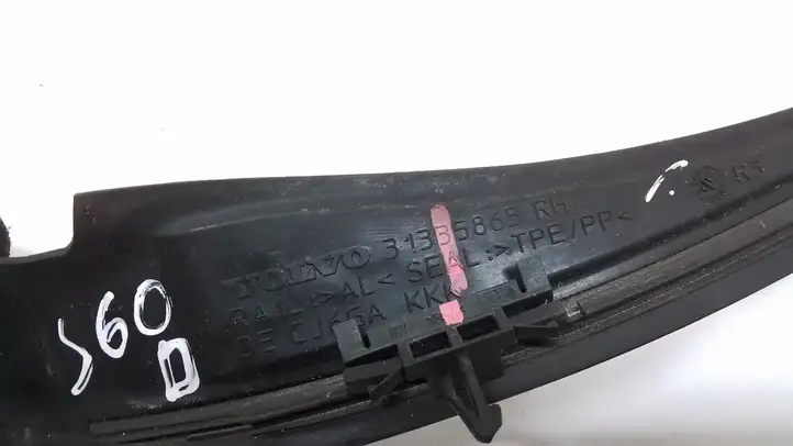 Volvo S60 (2010 - 2013) 31335865 Накладка стоек лобового стекла — фото 5