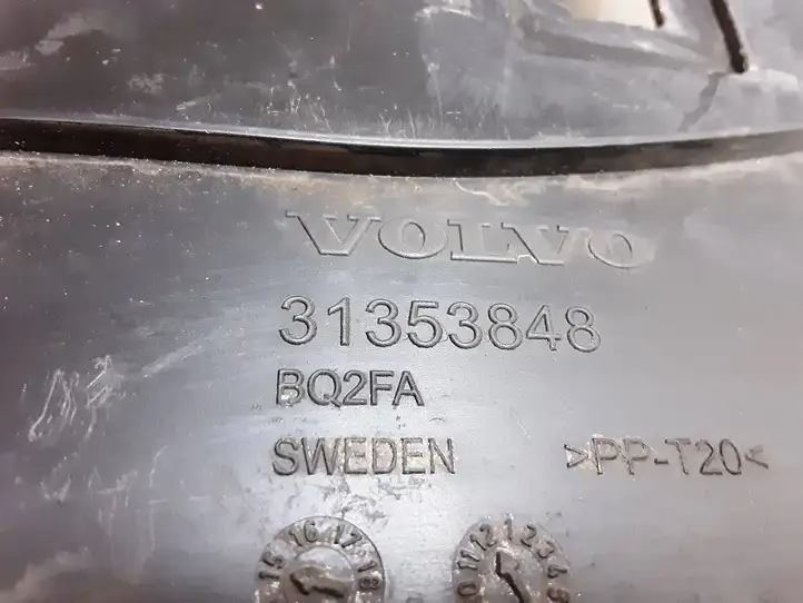 Volvo XC90 (2014 - 2019)  31353848 Передний брызговик