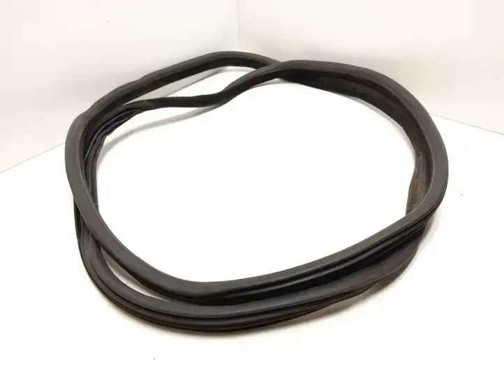 Volvo XC90 (2006 - 2014)   Уплотнительная резина передней двери (на кузове)