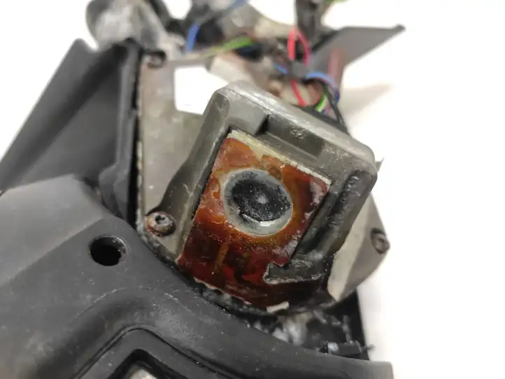 Volvo V60 (2010 - 2013)  3304941 Зеркало боковое с электрическим приводом