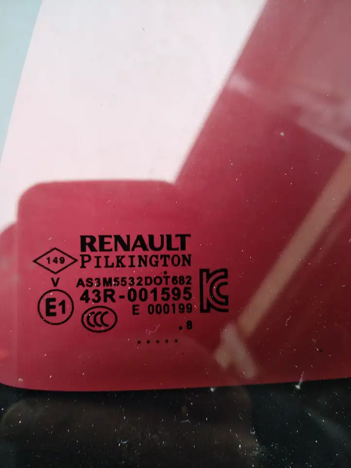 Renault Captur (2013 - 2020) Заднее боковое стекло — фото 3