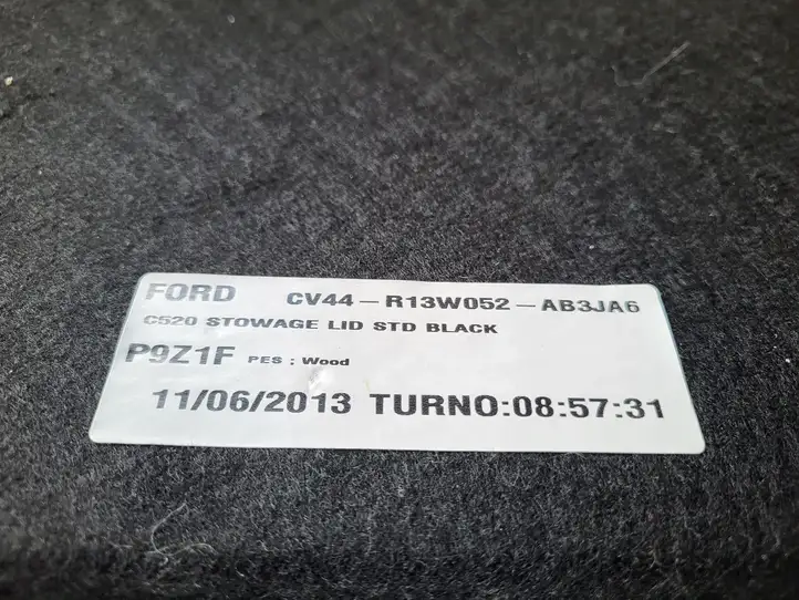 Ford Kuga II (2013 - 2019) Прочие детали салона — фото 5