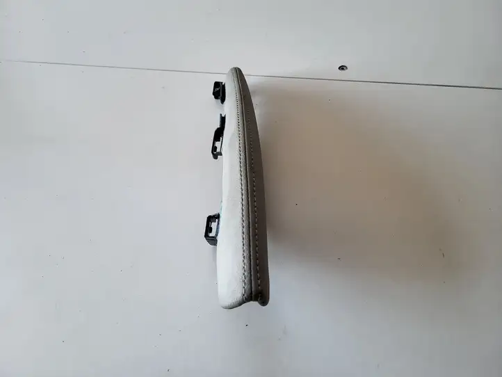 Nissan Micra (2017 - )   Другая деталь салона