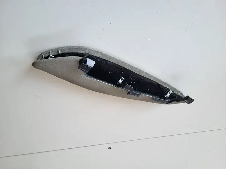 Nissan Micra (2017 - )   Другая деталь салона