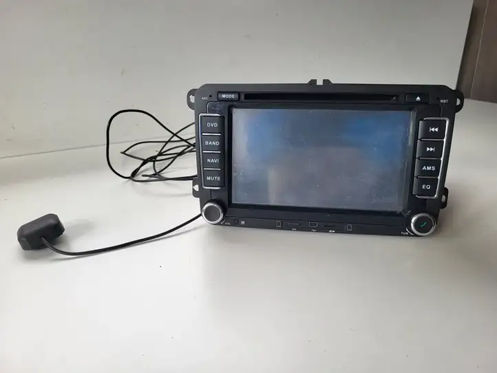 Skoda Superb B6 (3T) (2008 - 2015)   Радио/ проигрыватель CD/DVD / навигация