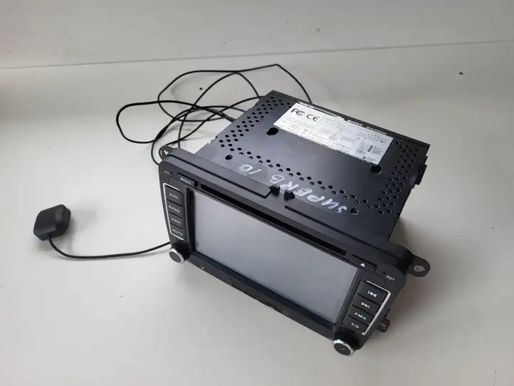 Skoda Superb B6 (3T) (2008 - 2015)   Радио/ проигрыватель CD/DVD / навигация