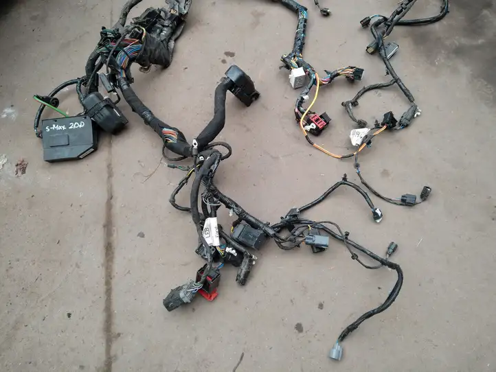 Ford S-Max (2015 - )   Другой проводник