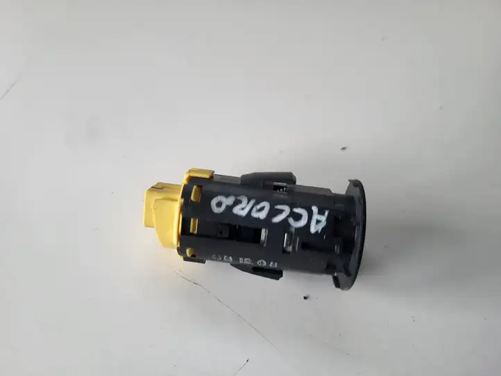 Honda Accord (2008 - 2016)   Включатель надувной подушки для пассажира