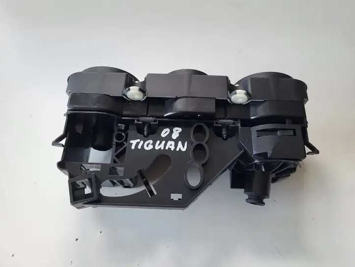 Volkswagen Tiguan (2007 - 2011)   Блок управления кондиционера воздуха / климата/ печки (в салоне)