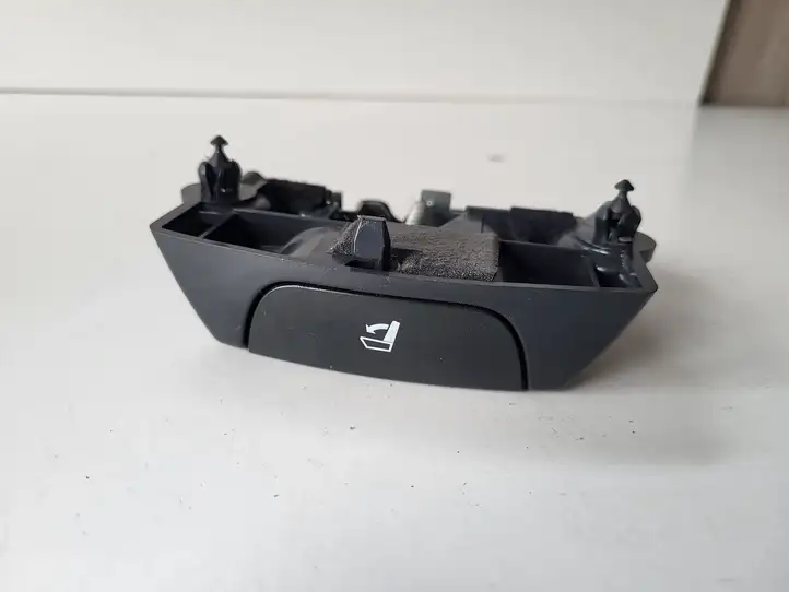 Honda Accord (2008 - 2016)   Управление регулеровки сидений 