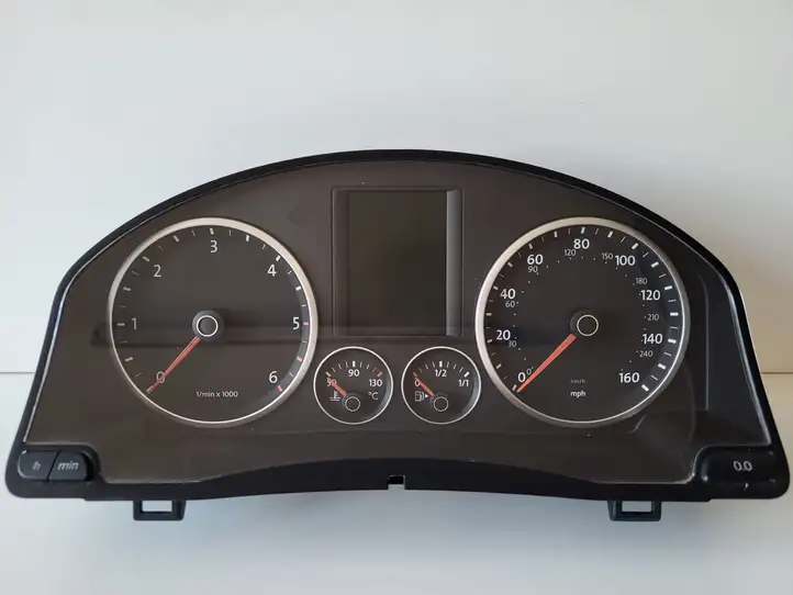 Volkswagen Tiguan (2007 - 2011)   Спидометр (приборный щиток)