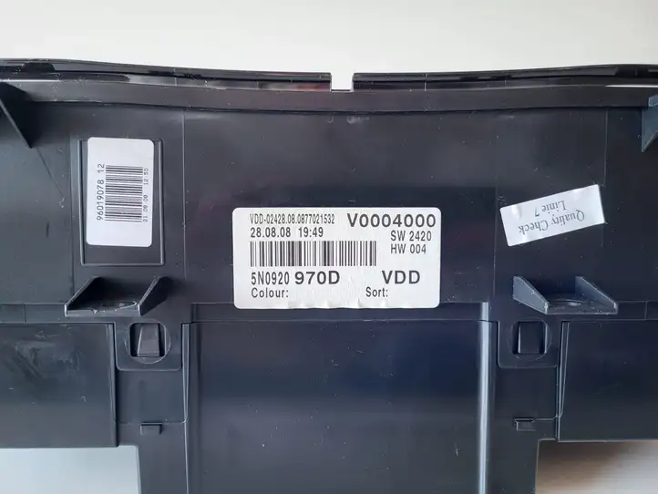 Volkswagen Tiguan (2007 - 2011)   Спидометр (приборный щиток)