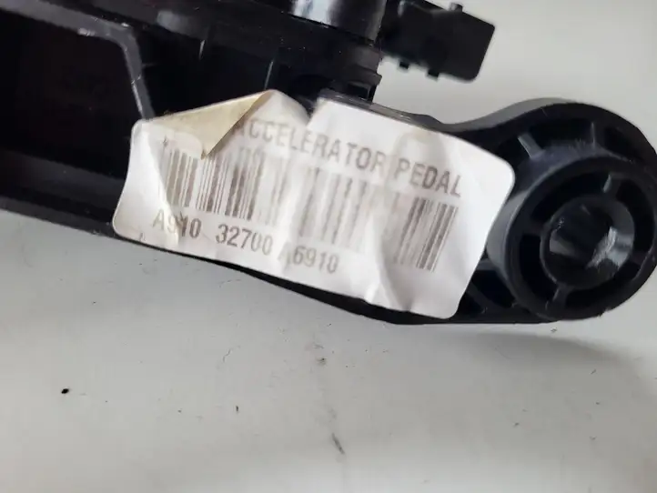 Kia Ceed (2015 - 2018) Педаль акселератора — фото 7
