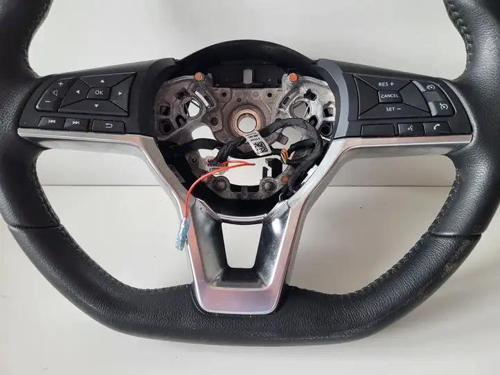 Nissan Juke II F16 (2019 - ) Руль — фото 5