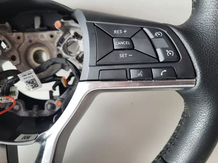Nissan Juke II F16 (2019 - ) Руль — фото 8