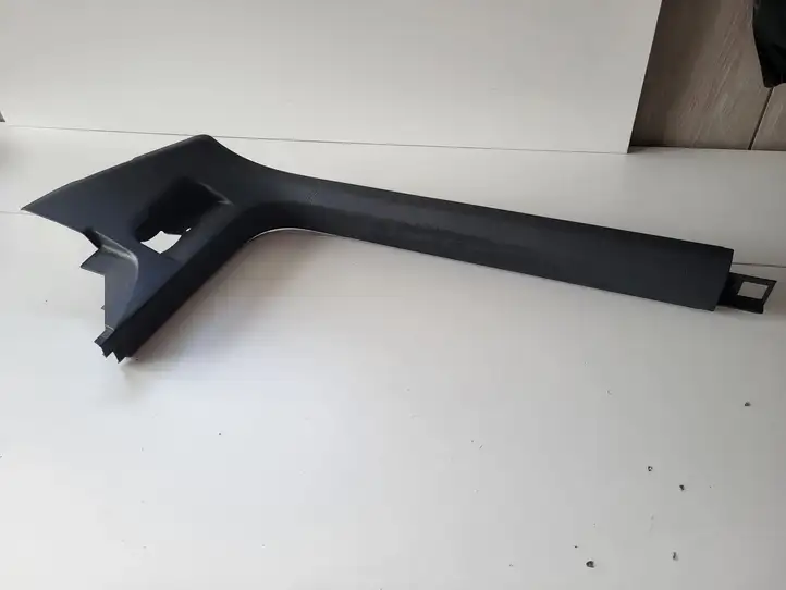 Volkswagen Tiguan (2007 - 2011)   Отделка переднего порога (внутренняя)